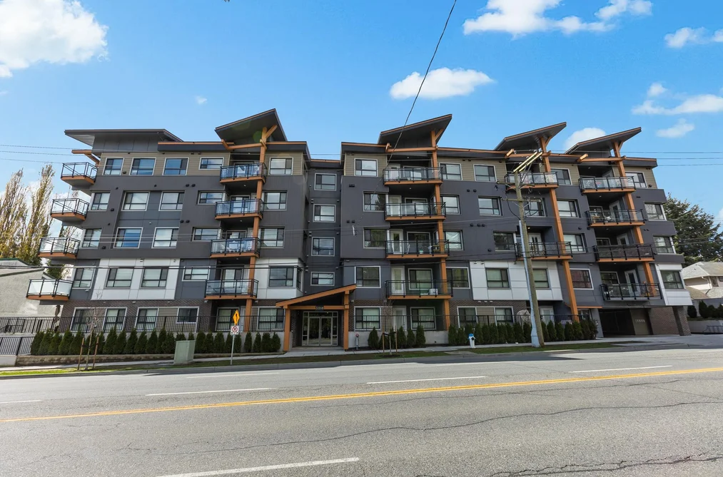 305 33568 GEORGE FERGUSON WAY, Abbotsford BC V2S 0M3, Abbotsford BC — Residential for Sale - Photo 2