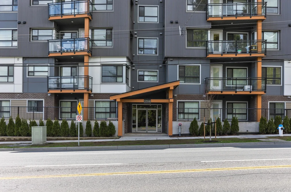 305 33568 GEORGE FERGUSON WAY, Abbotsford BC V2S 0M3, Abbotsford BC — Residential for Sale - Photo 3