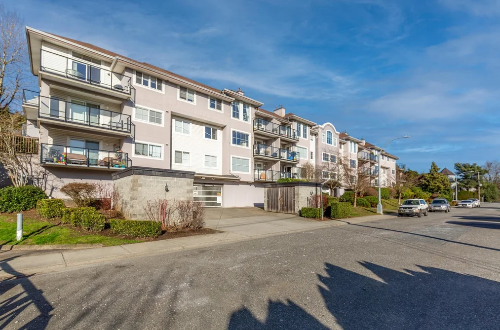 Condo for sale at 305 33599 2 Avenue Mission British Columbia - MLS: R3114804