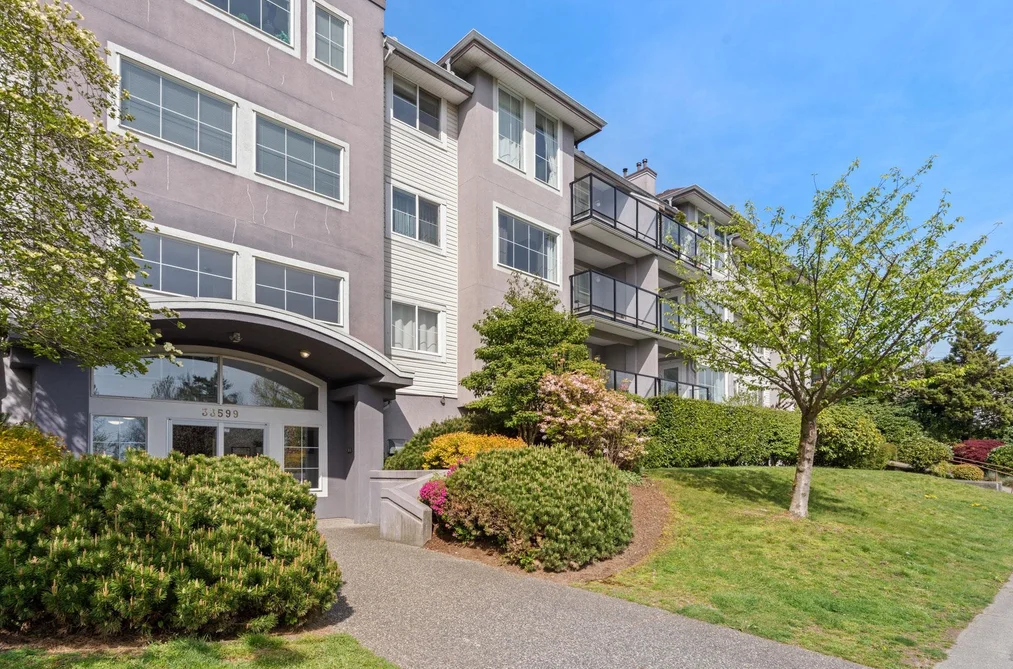 305 33599 2 AVENUE, Mission BC V2V 6J3, Mission BC — Residential for Sale - Photo 2