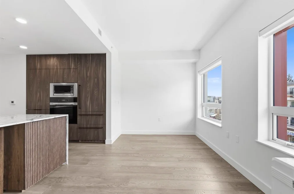 Condo for sale at 305 3590 W 39th Avenue Vancouver British Columbia - MLS: R3103708