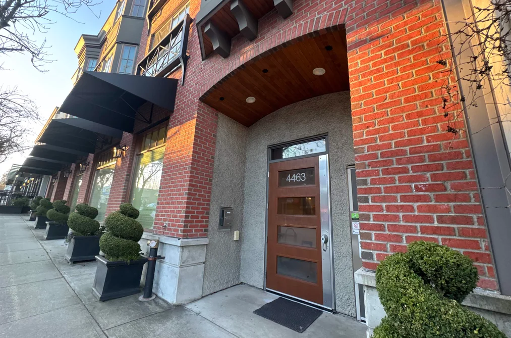 Condo for sale at 305 4463 W 10th Avenue Vancouver British Columbia - MLS: R3093520