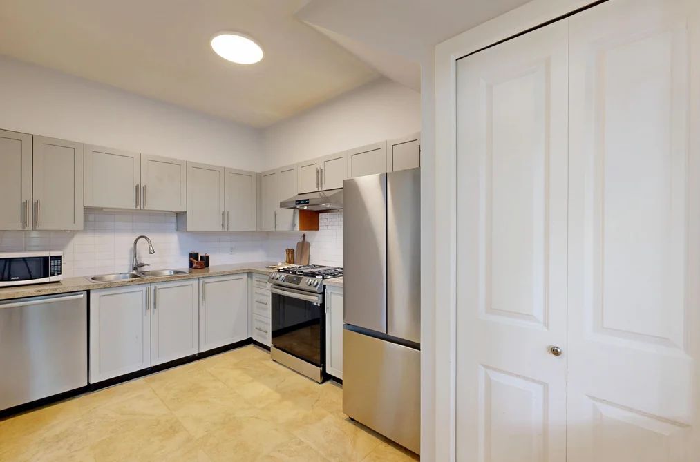 305 4468 ALBERT STREET, Burnaby BC V5C 2G8, Burnaby BC — Residential for Sale — Photo 17 of 35