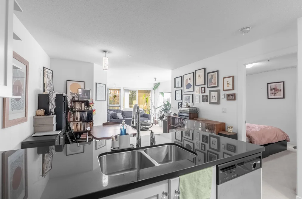 305 4550 FRASER STREET, Vancouver BC V5V 4G8, Vancouver BC — Residential for Sale - Photo 2
