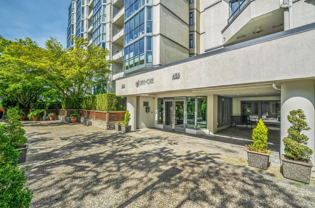 Condo for sale at 305 456 Moberly Road Vancouver British Columbia - MLS: R3123242