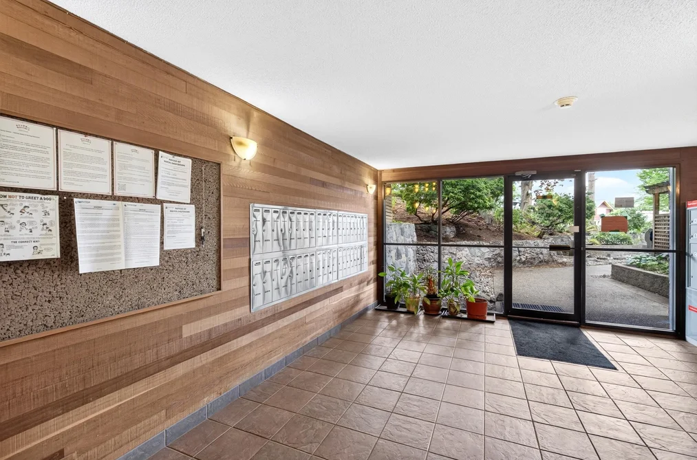 305 466 E EIGHTH AVENUE, New Westminster, BC — Residential for Sale — Photo 34 of 40