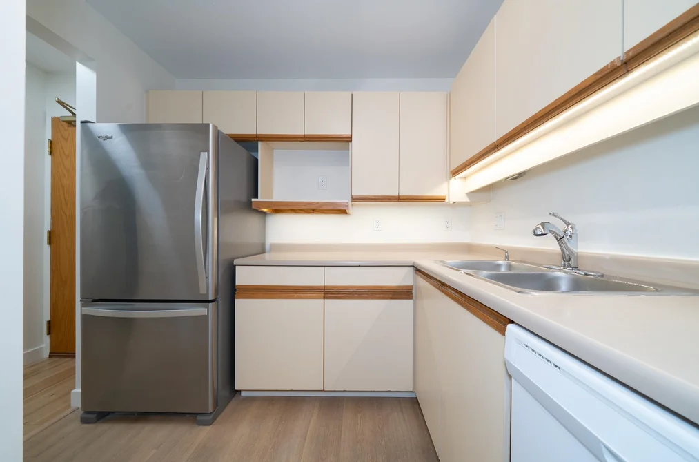 305 5790 PATTERSON AVENUE, Burnaby BC V5H 4H6, Burnaby BC — Residential for Sale — Photo 5 of 26