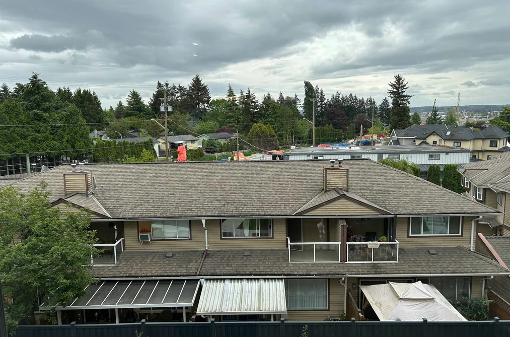 305 6270 GOOSEBERRY DRIVE, Surrey BC V3S 0C8, Surrey BC — Residential for Sale - Photo 2