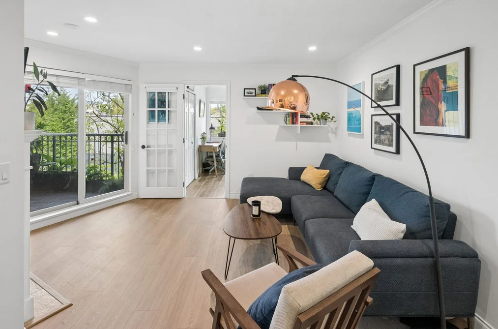 Condo for sale at 305 688 E 16th Avenue Vancouver British Columbia - MLS: R3119524