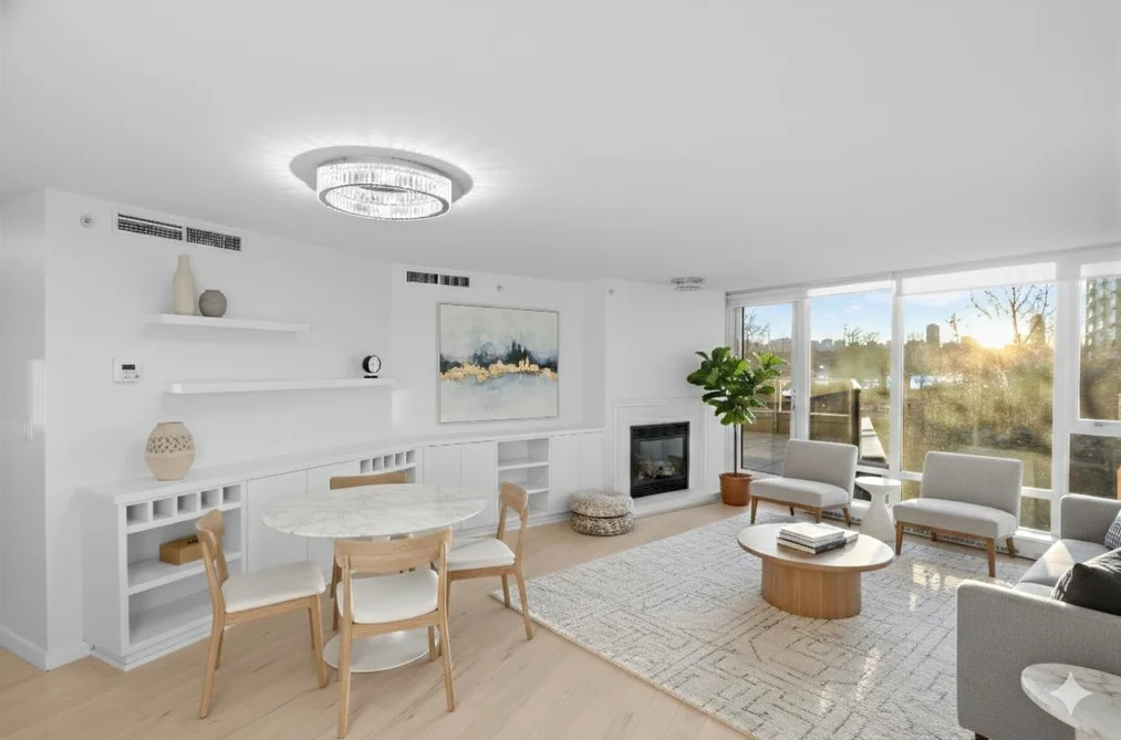 Condo for sale at 305 8 Smithe Mews Vancouver British Columbia - MLS: R3120994