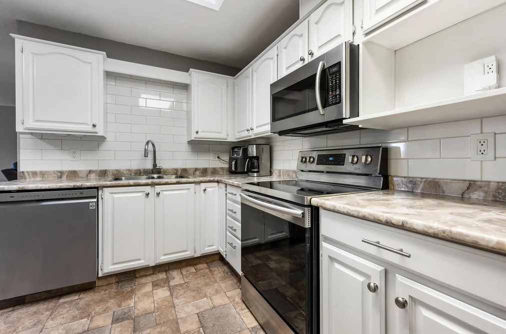305-8985 Mary Street, Chilliwack, BC - Condo for Sale - Photo 11 of 33
