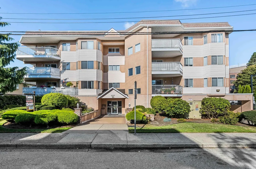 305-8985 Mary Street, Chilliwack, BC - Condo for Sale - Photo 2 of 33