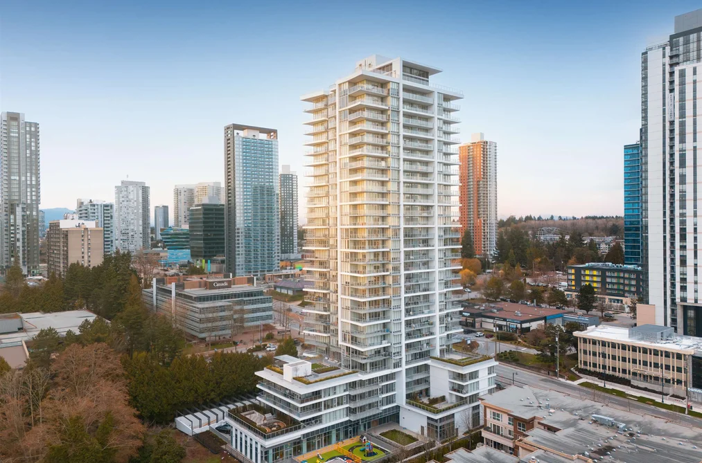 Condo for sale at 305 9675 King George Boulevard Surrey British Columbia - MLS: R3123592