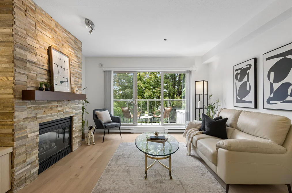 Condo for sale at 305 980 W 21st Street Vancouver British Columbia - MLS: R3163727