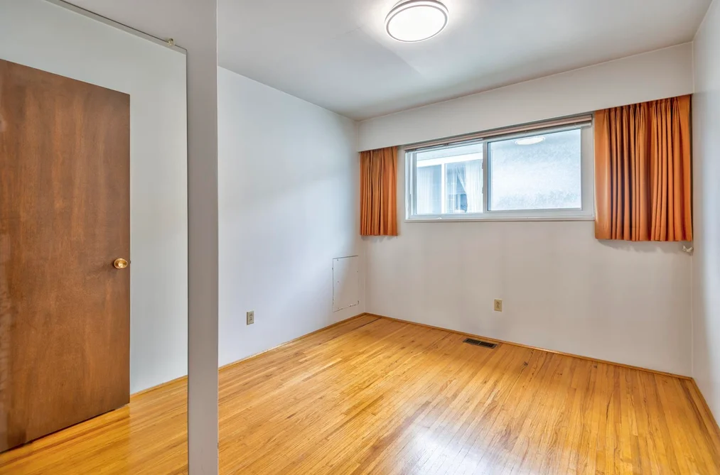 3053 E 16TH AVENUE, Vancouver BC V5M 2M4, Vancouver BC — Residential for Sale — Photo 15 of 26