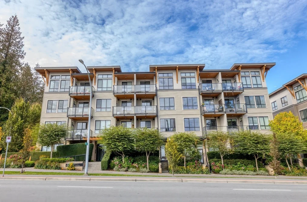 Condo for sale at 306 10455 154 Street Surrey British Columbia - MLS: R3099081