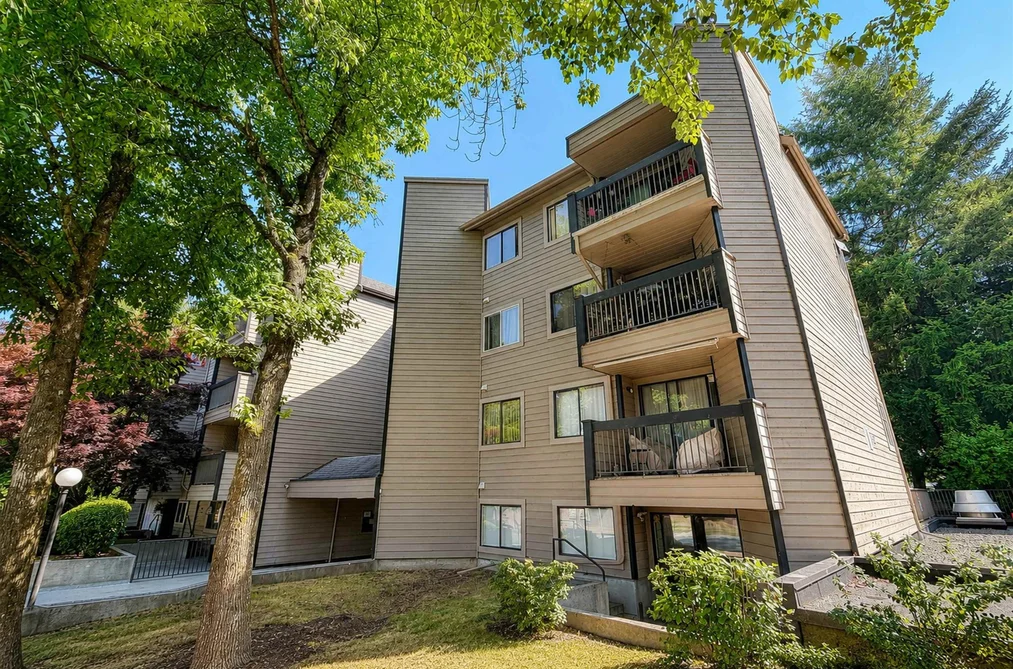 Condo for sale at 306 10560 154 Street Surrey British Columbia - MLS: R3154236
