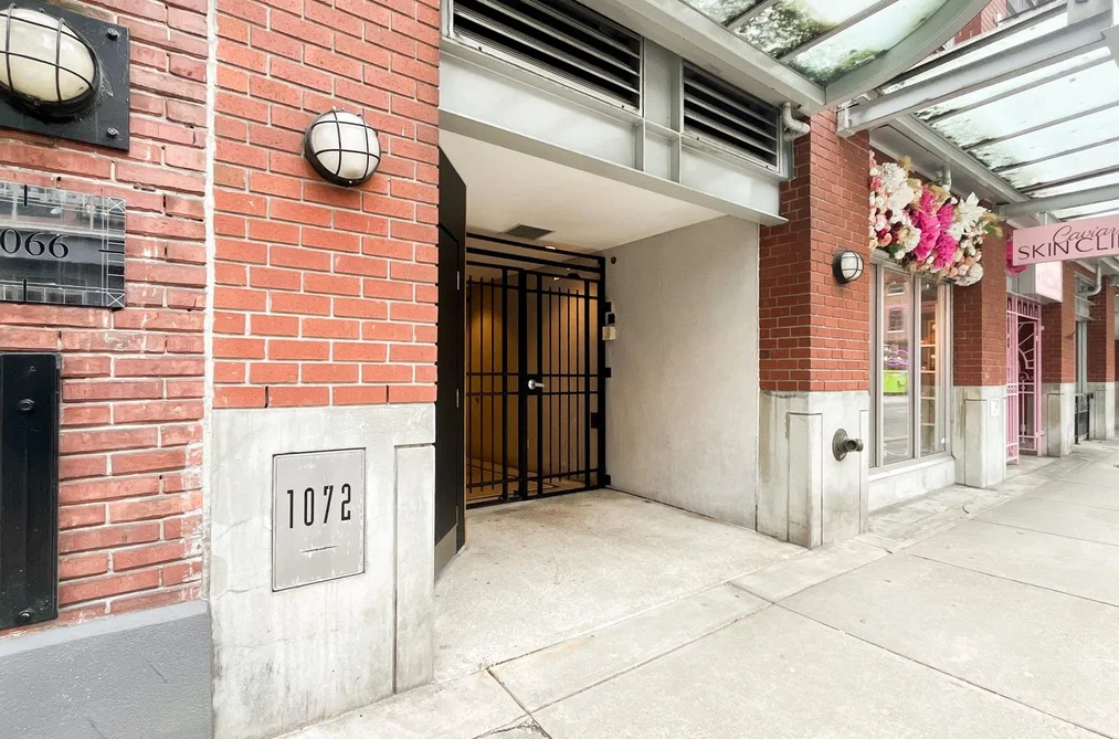 306 1072 HAMILTON STREET, Vancouver BC V6B 2R9, Vancouver BC — Residential for Sale - Photo 2