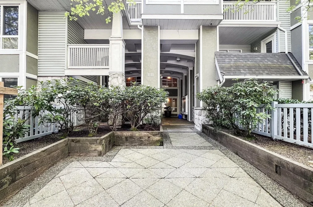 306 1111 LYNN VALLEY ROAD, North Vancouver BC V7J 3V4, North Vancouver BC — Residential for Sale - Photo 3