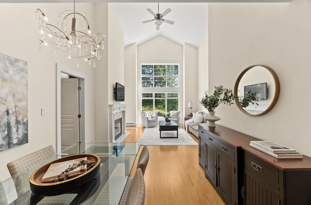 Condo for sale at 306 1140 Strathaven Drive North Vancouver British Columbia - MLS: R3125312