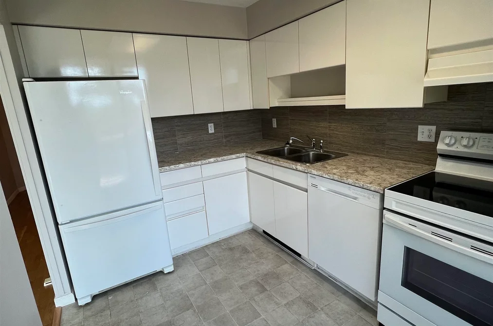 306 1327 E KEITH ROAD, North Vancouver BC V7J 3T5, North Vancouver BC — Residential for Sale — Photo 5 of 14