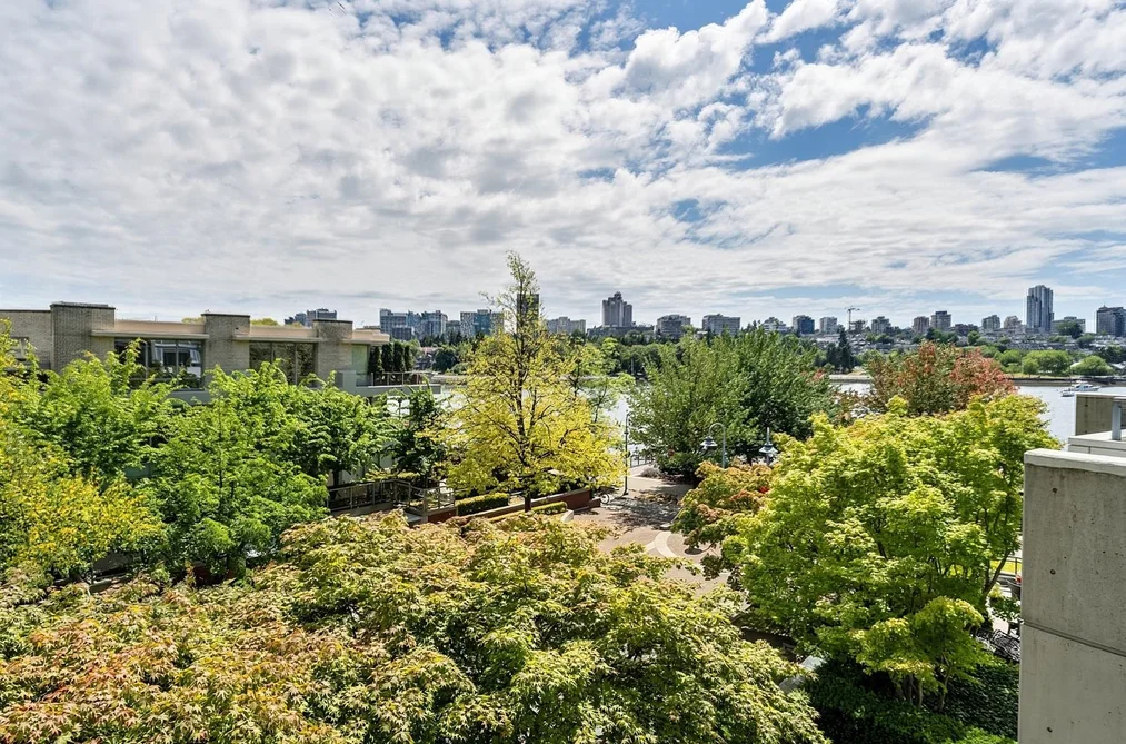 306 1383 MARINASIDE CRESCENT, Vancouver BC V6Z 2W9, Vancouver BC — Residential for Sale — Photo 14 of 31