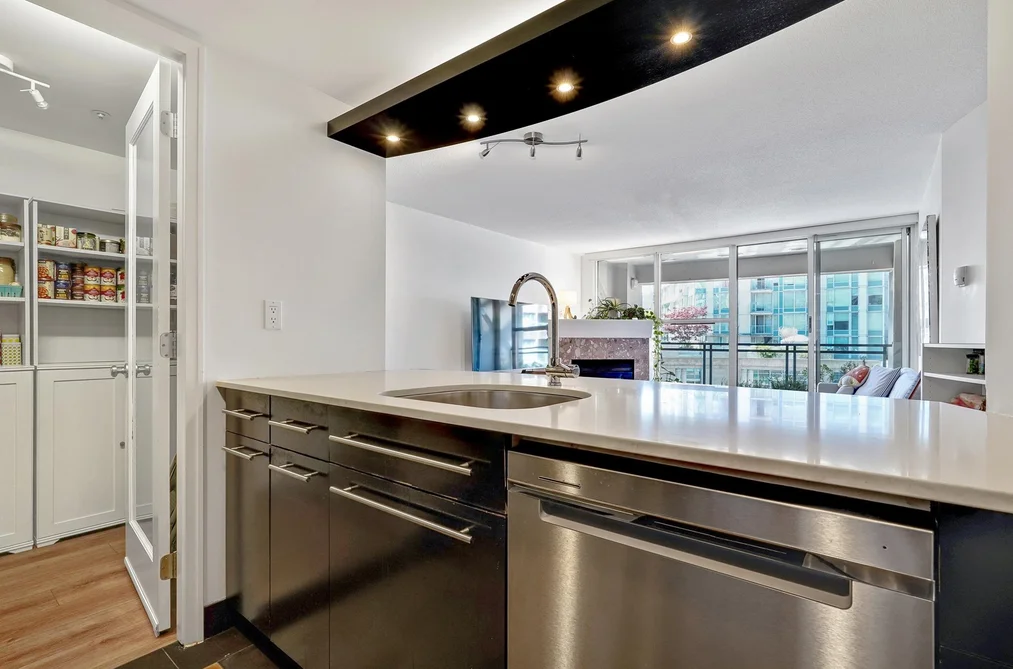 Condo for sale at 306 183 Keefer Place Vancouver British Columbia - MLS: R3119970