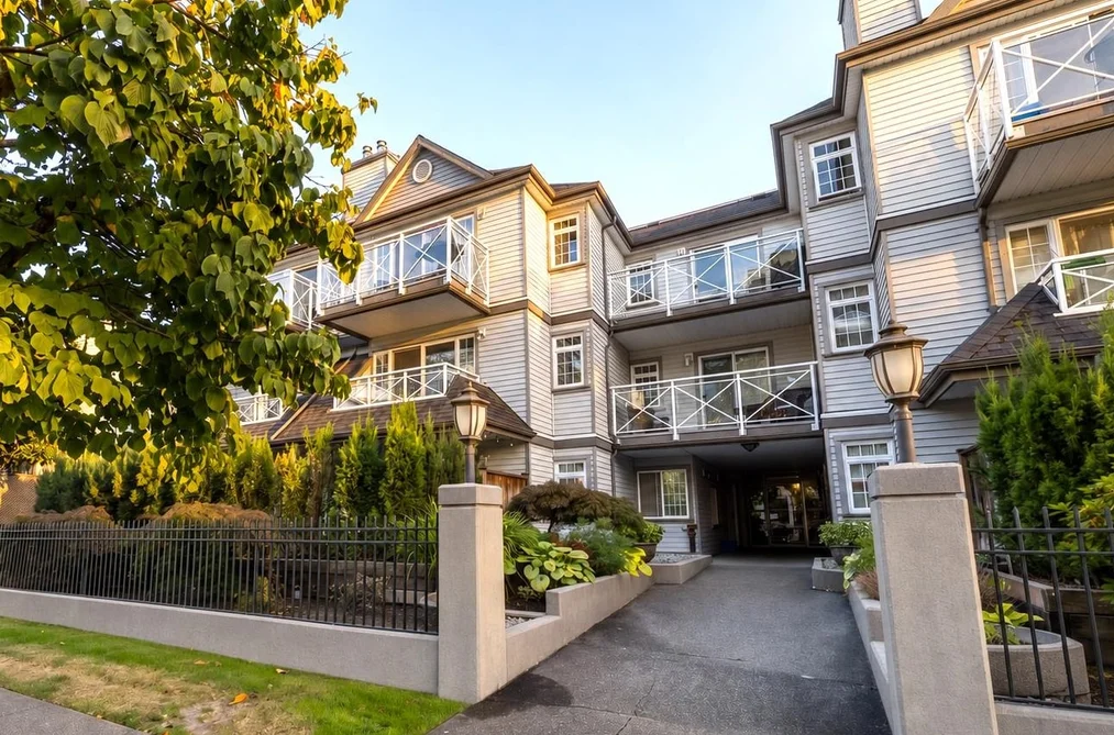 Condo for sale at 306 1868 E 11th Avenue Vancouver British Columbia - MLS: R3160941
