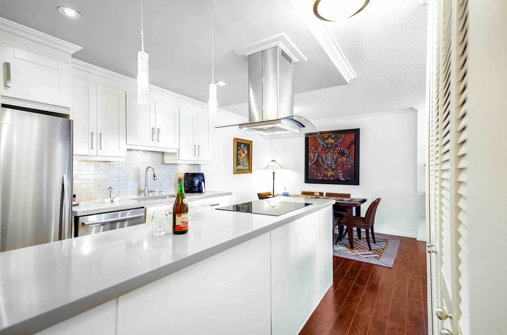 306 2020 FULLERTON AVENUE, North Vancouver BC V7P 3G3, North Vancouver BC — Residential for Sale - Photo 3