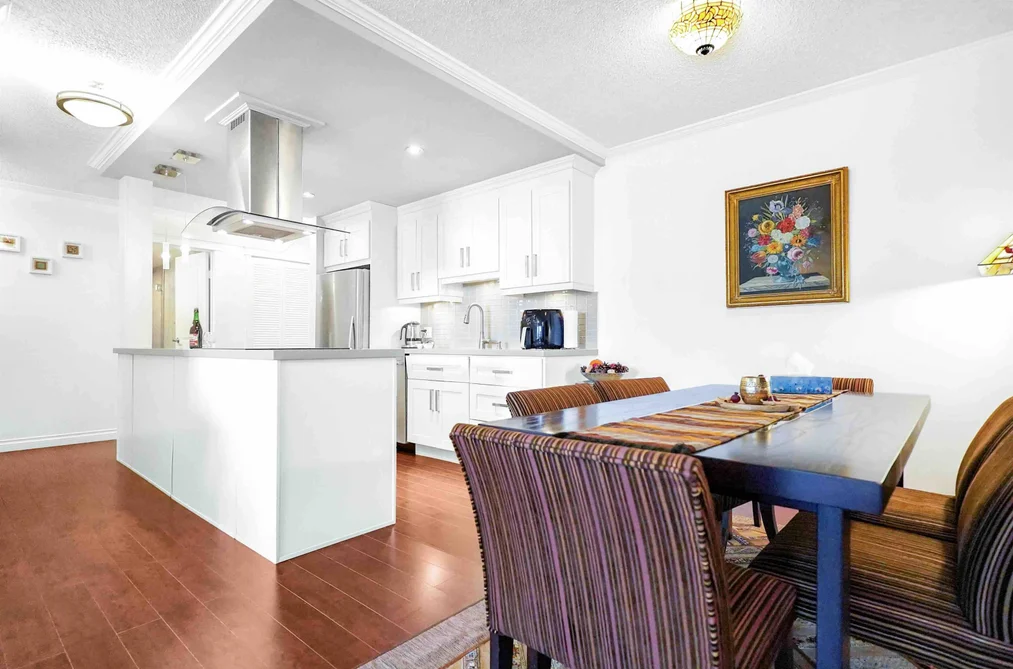 306 2020 FULLERTON AVENUE, North Vancouver BC V7P 3G3, North Vancouver BC — Residential for Sale - Photo 5