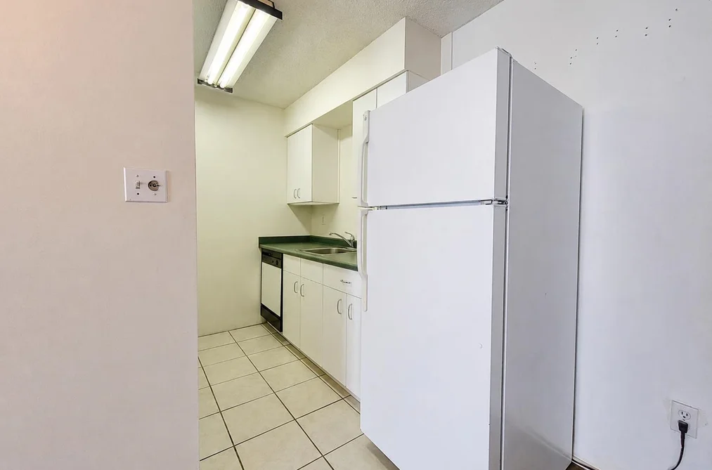 306 2450 CORNWALL AVENUE, Vancouver BC V6K 1B8, Vancouver BC — Residential for Sale — Photo 8 of 26