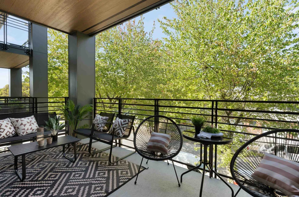 Condo for sale at 306 2450 Garden Drive Vancouver British Columbia - MLS: R3158048