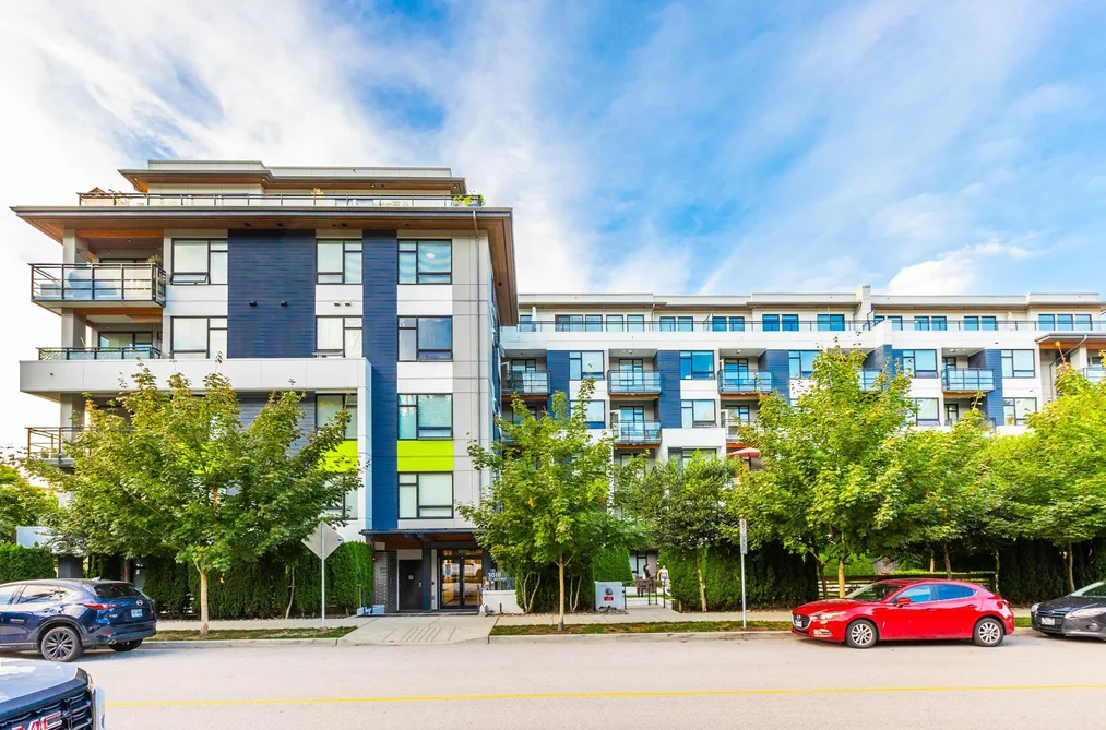 Condo for sale at 306 3018 St. George Street Port Moody British Columbia - MLS: R3159993