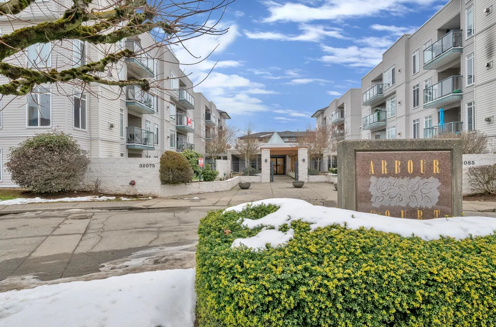 306 32075 GEORGE FERGUSON WAY, Abbotsford BC V2T 2K7, Abbotsford BC — Residential for Sale - Photo 2