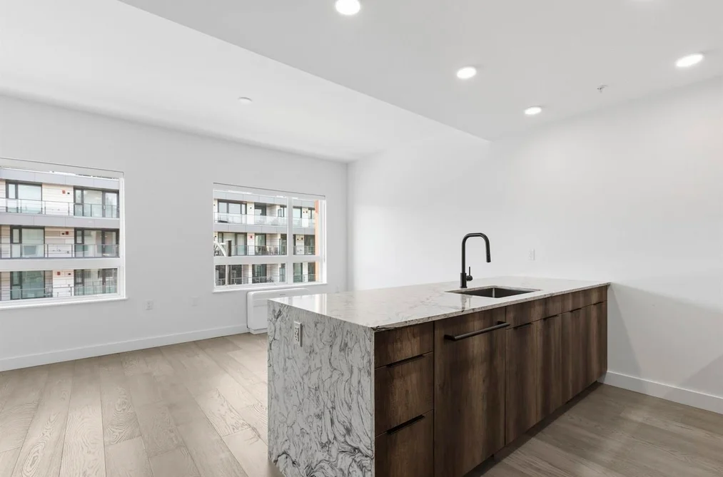 Condo for sale at 306 3590 W 39th Avenue Vancouver British Columbia - MLS: R3103715