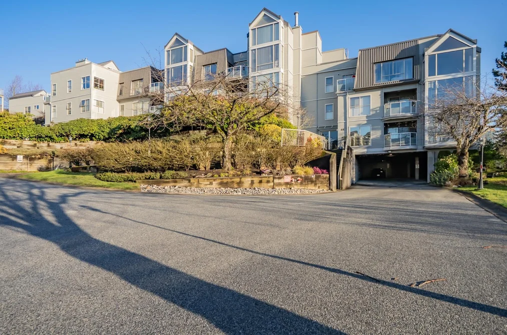 Condo for sale at 306 48 Richmond Street New Westminster British Columbia - MLS: R3097355
