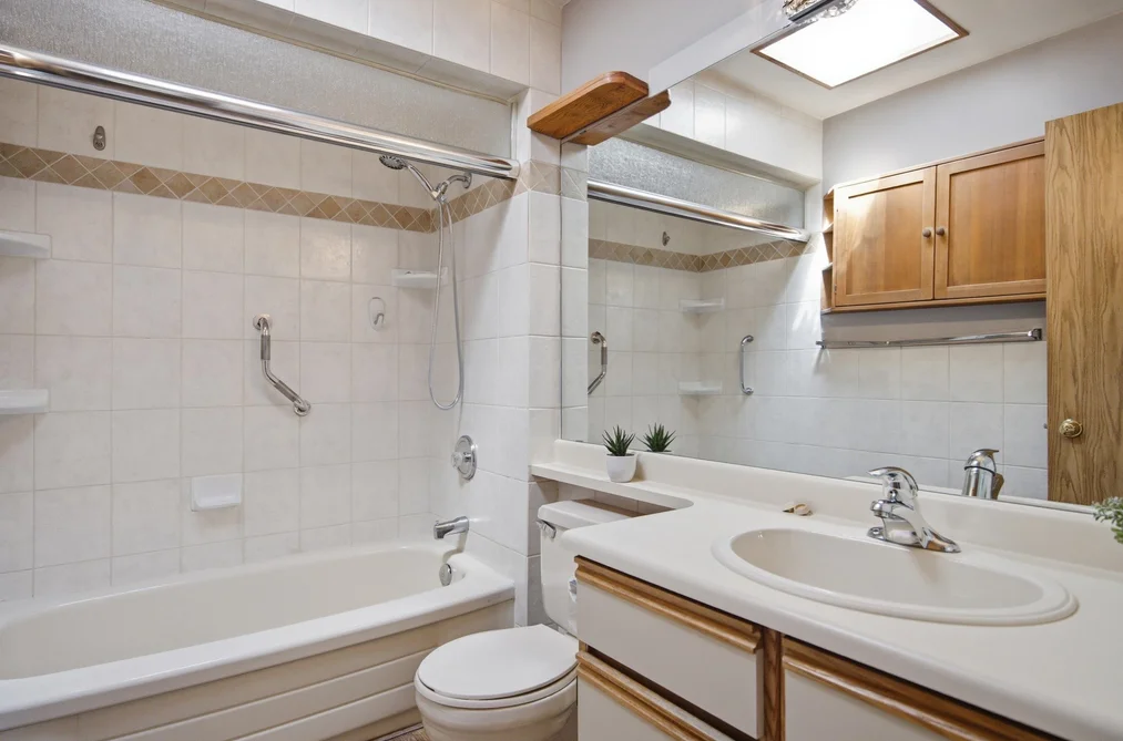 306 4926 48 AVENUE, Delta BC V4K 1V3, Delta BC — Residential for Sale — Photo 17 of 36