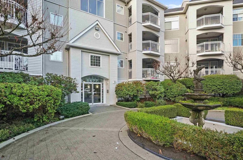 Condo for sale at 306 5677 208 Street Langley British Columbia - MLS: R3105081