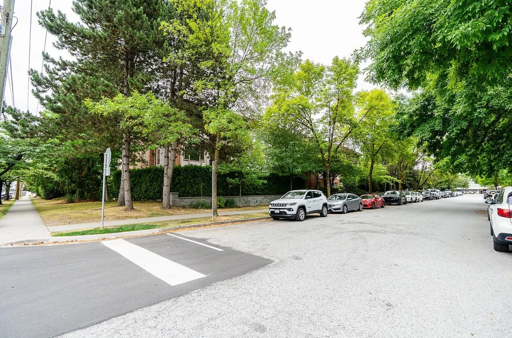 306 6688 BURLINGTON AVENUE, Burnaby BC V5H 3M9, Burnaby BC — Residential for Sale - Photo 5