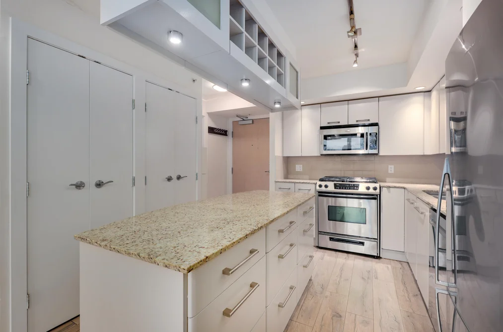 306 683 W VICTORIA PARK, North Vancouver BC V7M 0A2, North Vancouver BC — Residential for Sale - Photo 3