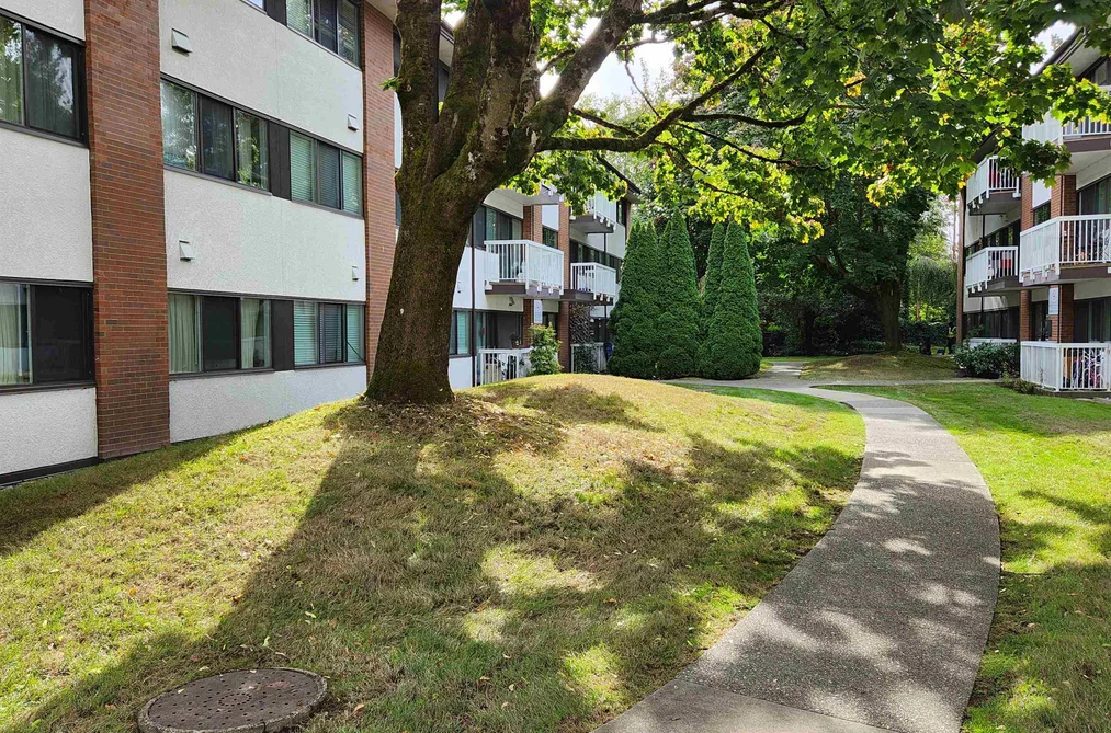 306 8060 RYAN ROAD, Richmond BC V7A 2E5, Richmond BC — Residential for Sale - Photo 2