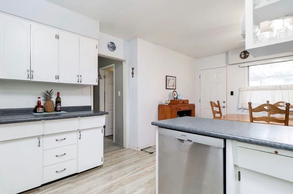 3062 WELLINGTON STREET, Port Coquitlam BC V3B 3X2, Port Coquitlam BC — Residential for Sale - Photo 2