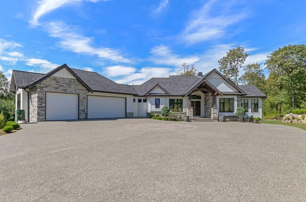 House for sale at 30675 Silverhill Avenue Mission British Columbia - MLS: R3150553