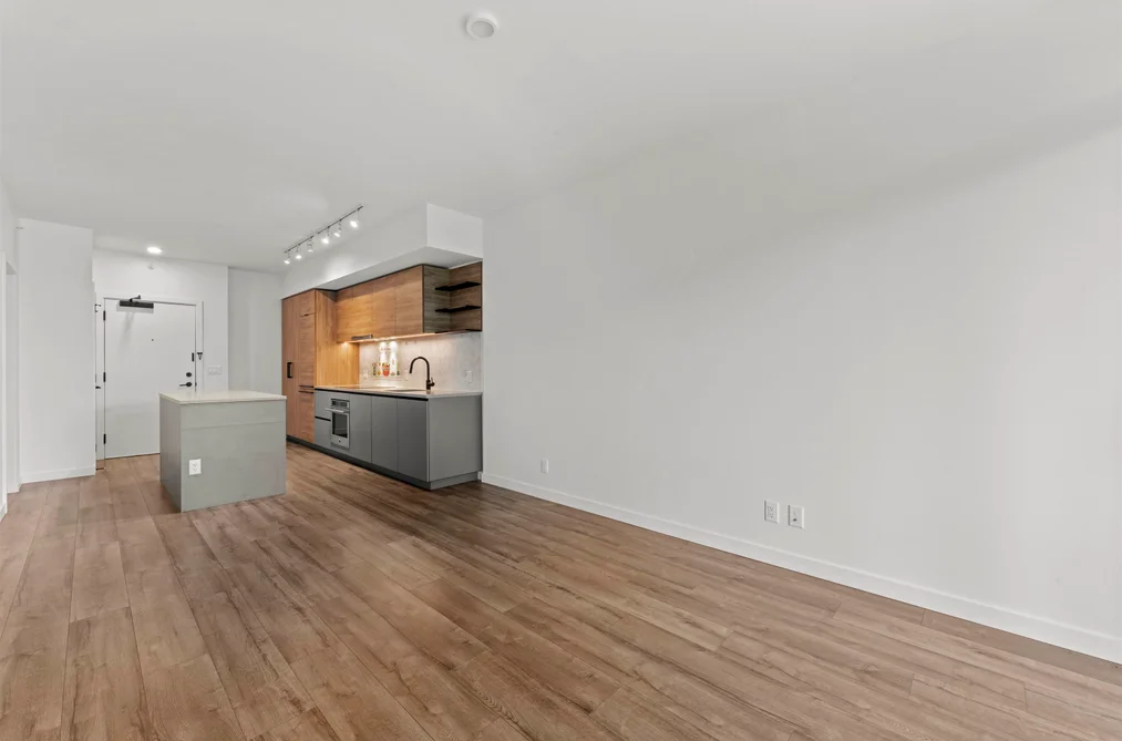 307 13428 105 AVENUE, Surrey BC V3T 0S6, Surrey BC — Residential for Sale — Photo 11 of 35