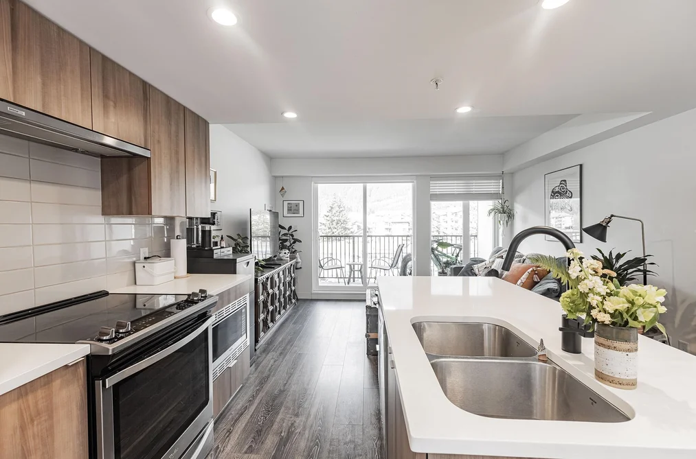 307 1365 PEMBERTON AVENUE, Squamish BC V8B 1B7, Squamish BC — Residential for Sale — Photo 14 of 21