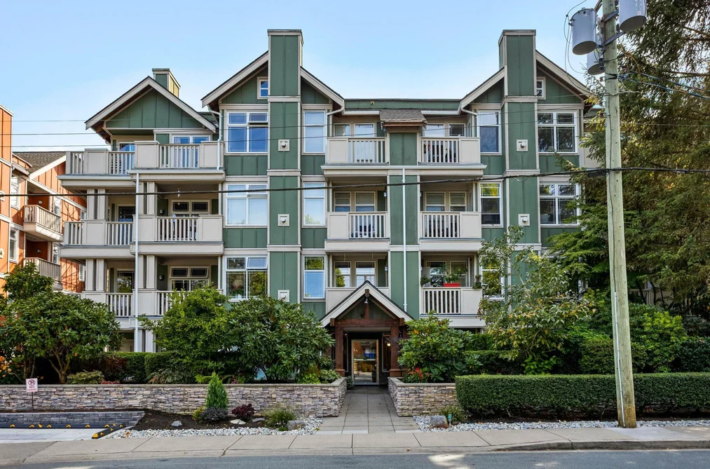 Condo for sale at 307 15350 16a Avenue Avenue Surrey British Columbia - MLS: R3164888