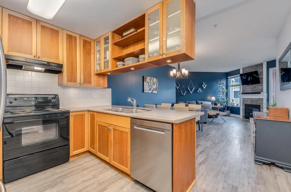 307 15368 16A AVENUE, Surrey BC V4A 1S9, Surrey BC — Residential for Sale - Photo 2