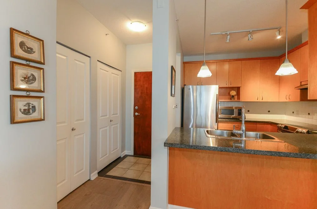 307 1551 FOSTER STREET, White Rock BC V4B 5M1, White Rock BC — Residential for Sale - Photo 4