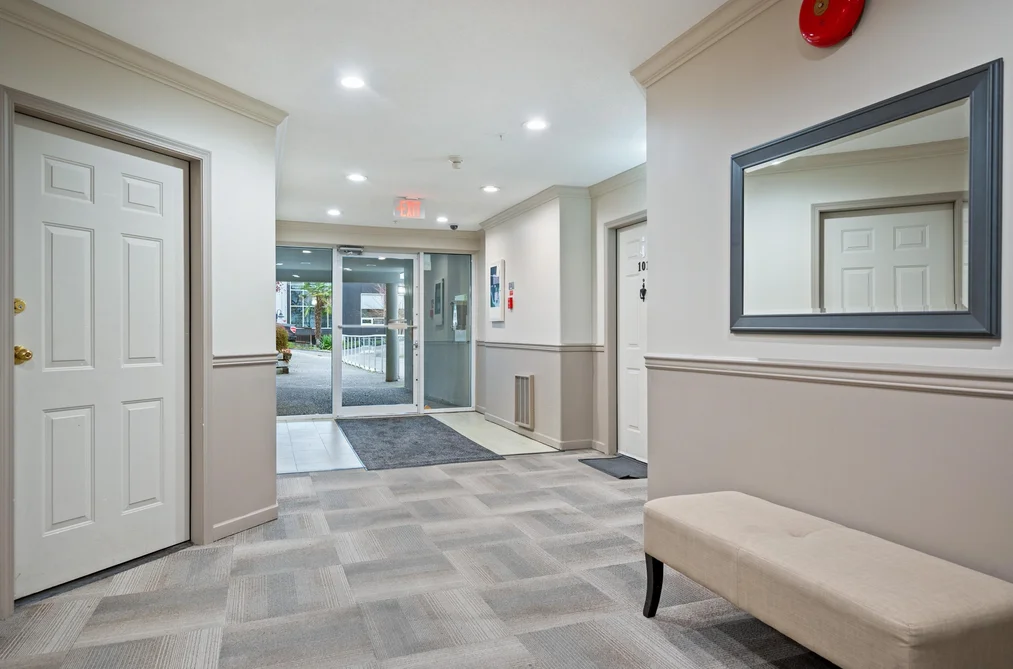 307 15941 MARINE DRIVE, White Rock BC V4B 1E9, White Rock BC — Residential for Sale - Photo 3