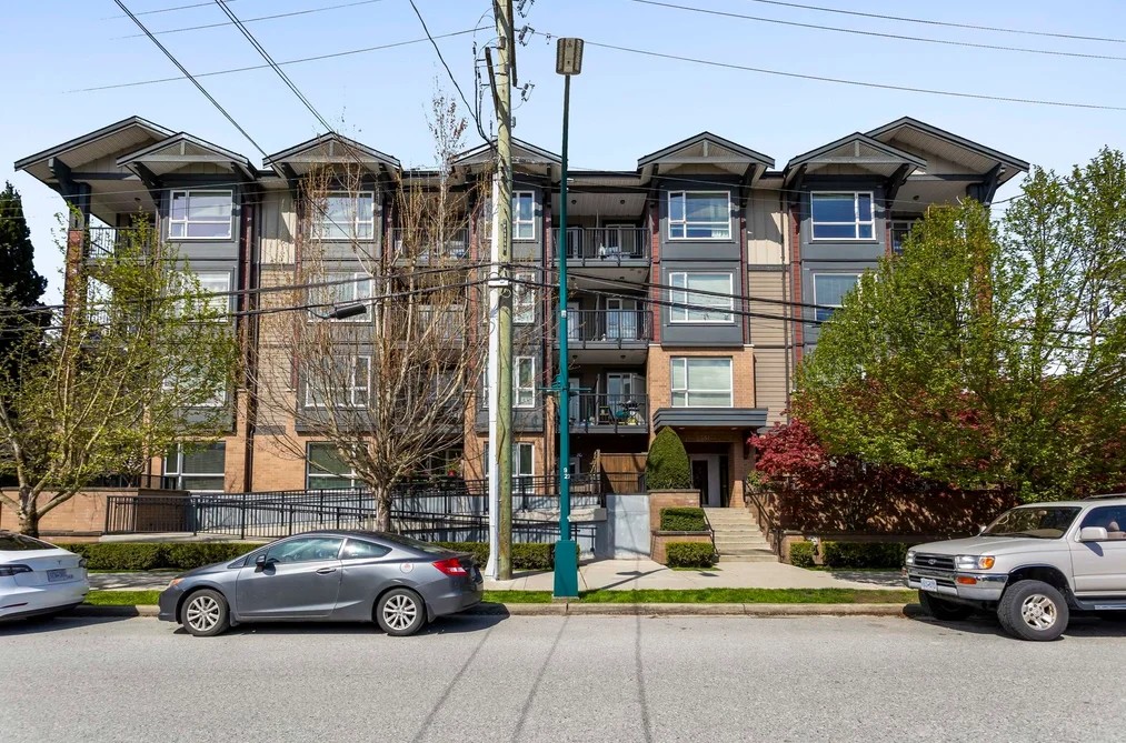 Condo for sale at 307 2351 Kelly Avenue Port Coquitlam British Columbia - MLS: R3113267